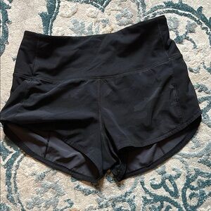 Lululemon Speed Up High-Rise Lined
Short 2.5" in camo